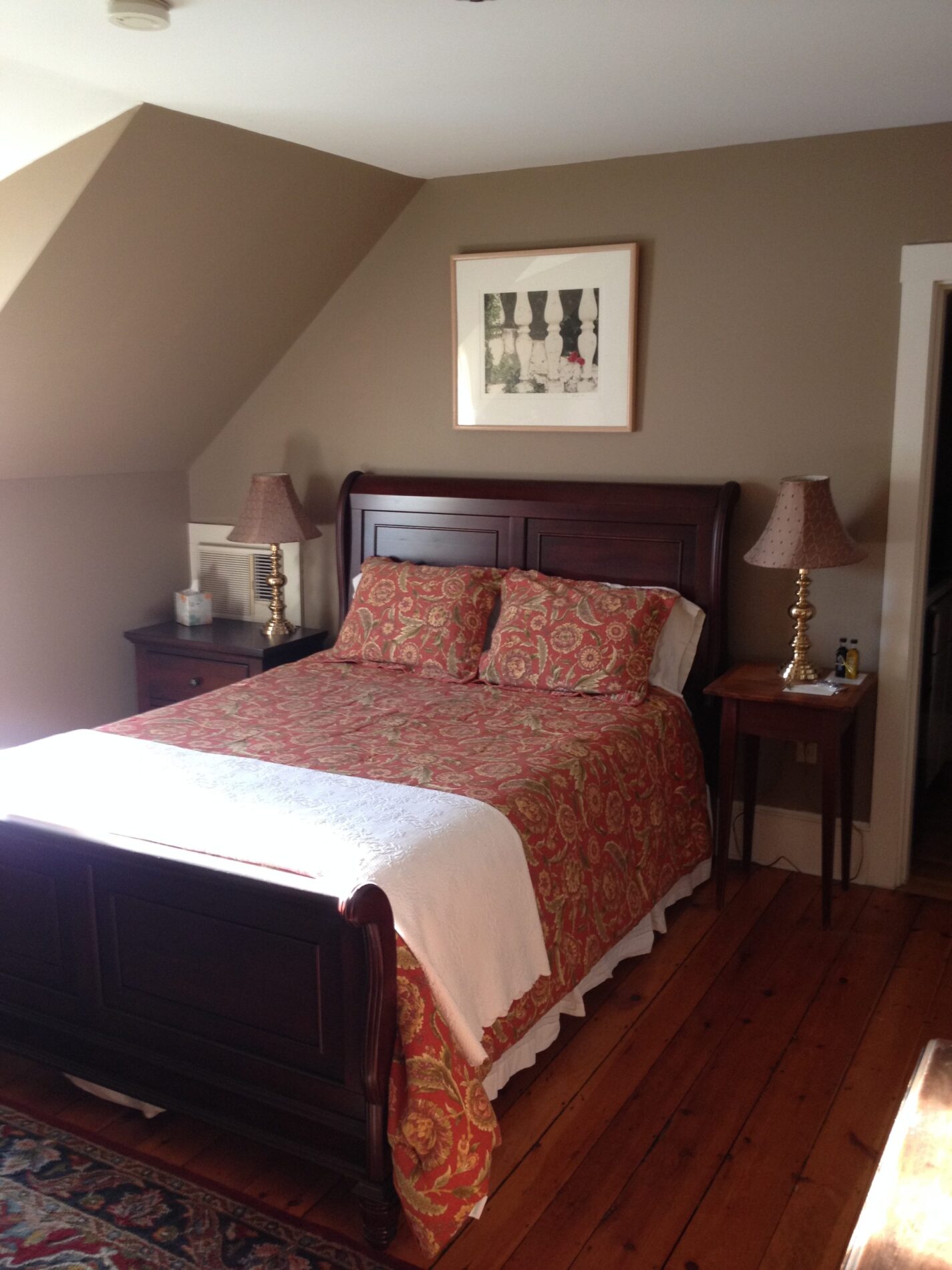 Freeport Maine bed and breakfast The Taupe Room